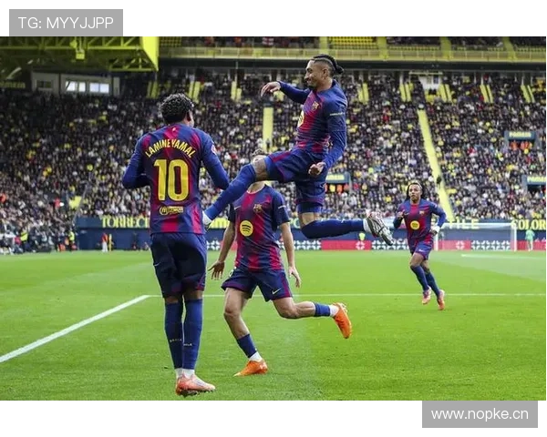 巴萨越踢越慢:球队统治力受质疑,近期表现走势引发关注。 巴萨越踢越慢:球队统治力受质疑,近期表现走势引发关注。