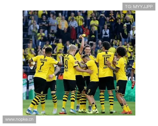 多特蒙德天赋依旧，稳定性缺失是否制约争冠前景？